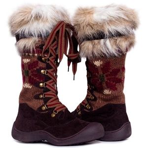 Muk Luks Brown Snowflake Laceup Snow Boots Size 6 BRAND NEW!